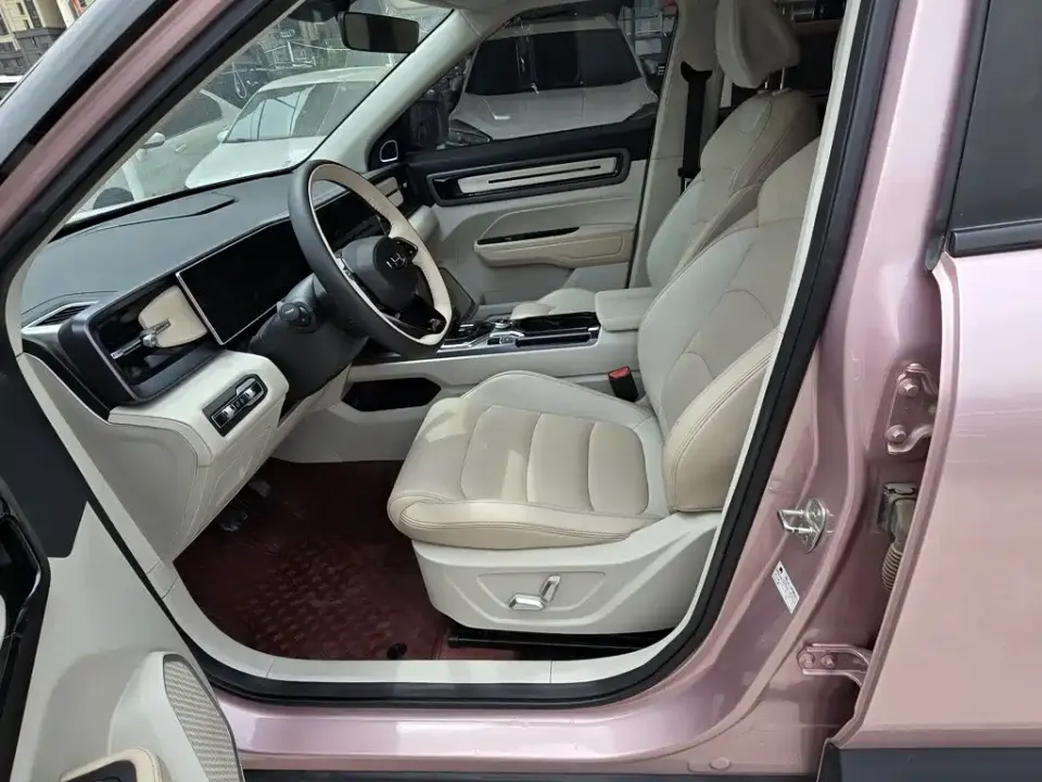 Geely ICON