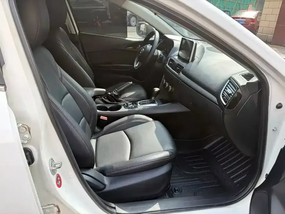 Mazda 3 Axela