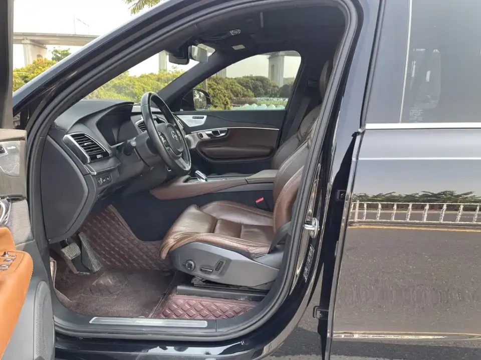 Volvo XC90 PHEV