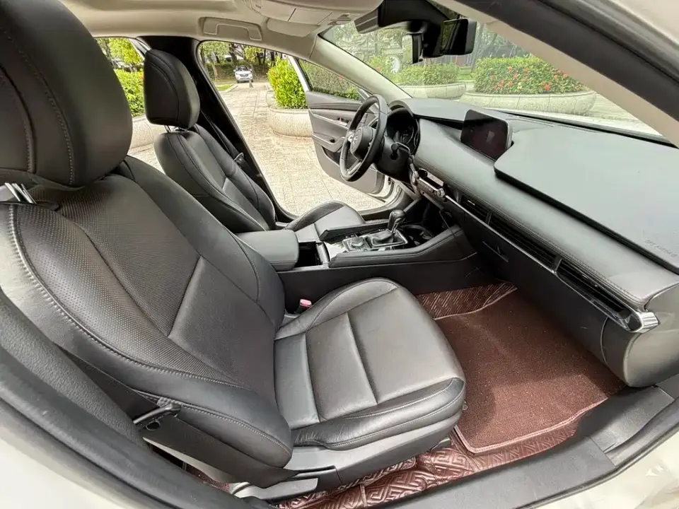 Mazda 3 Axela