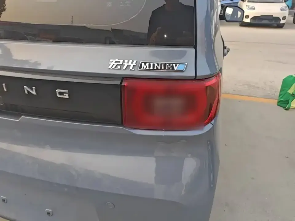 Wuling MINIEV