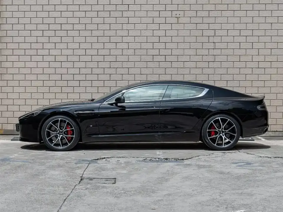 Aston Martin Rapide