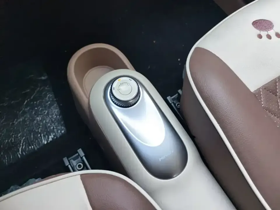 Wuling MINIEV