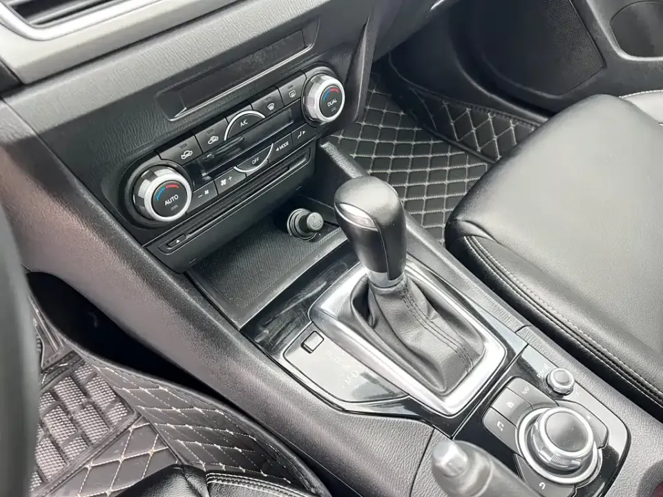 Mazda 3 Axela