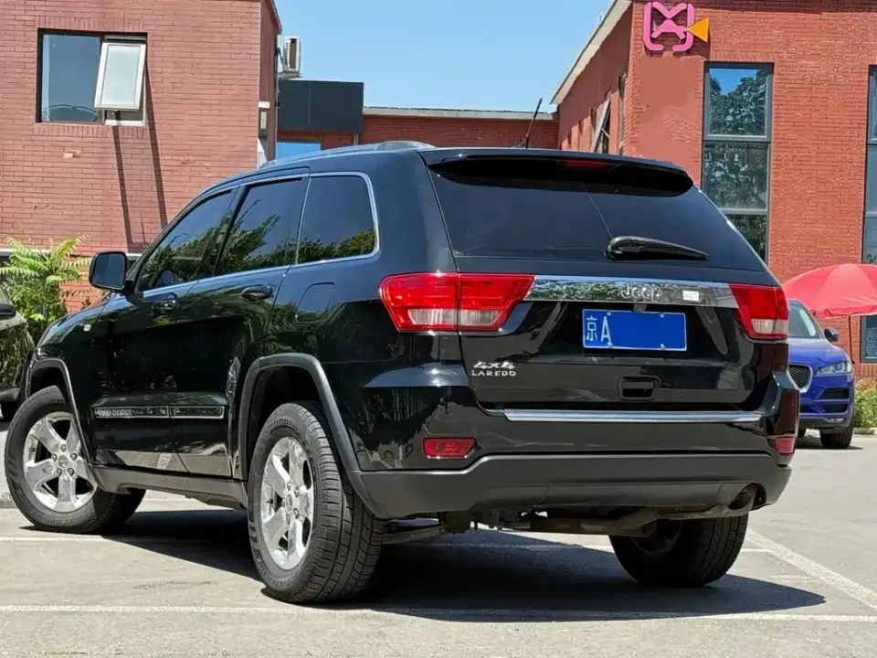 Jeep Grand Cherokee (Import)