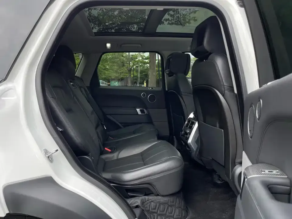 Land Rover Sport