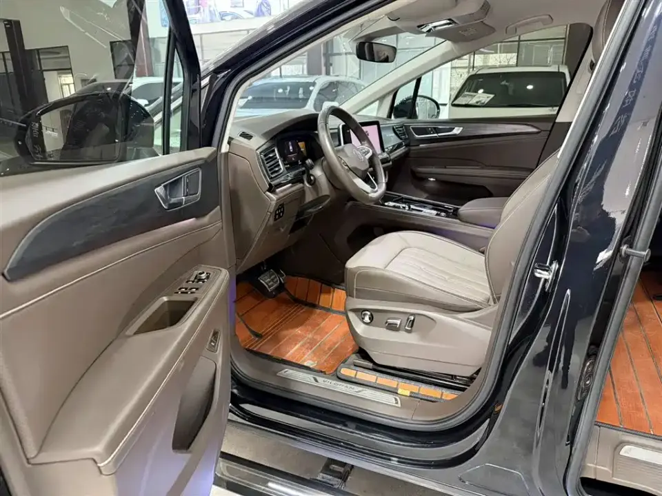 Volkswagen Viloran