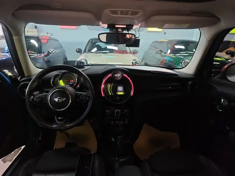 MINI Mini