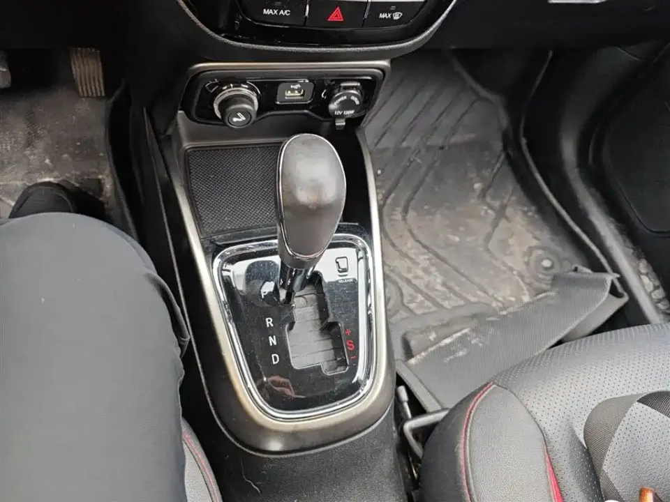 Changan CS15