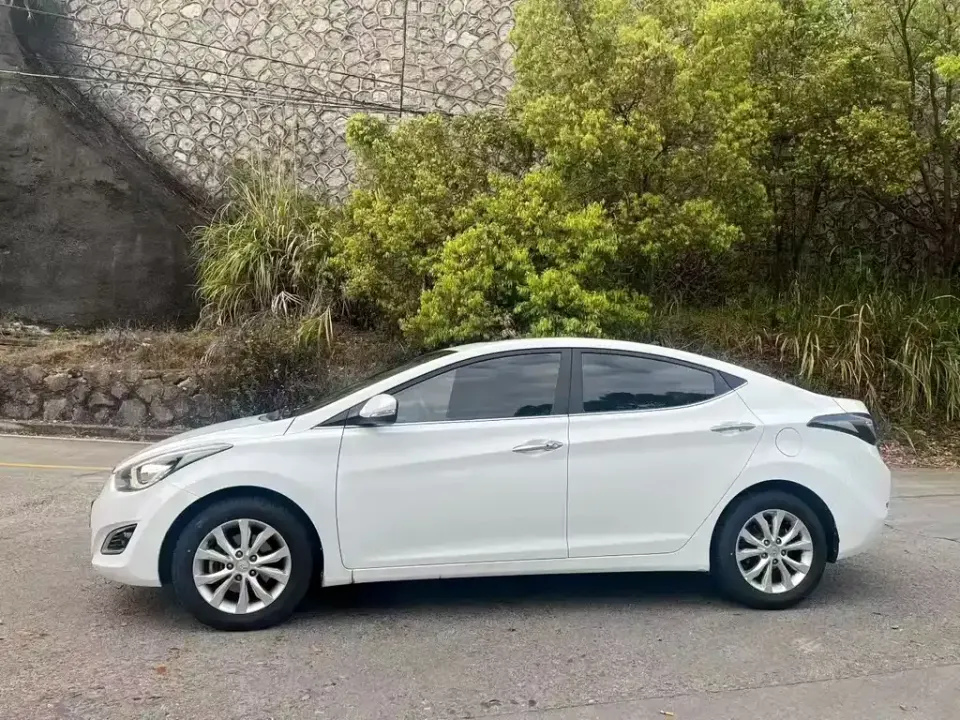 Hyundai Elantra Langdong