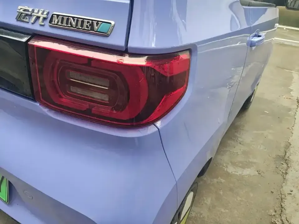 Wuling MINIEV