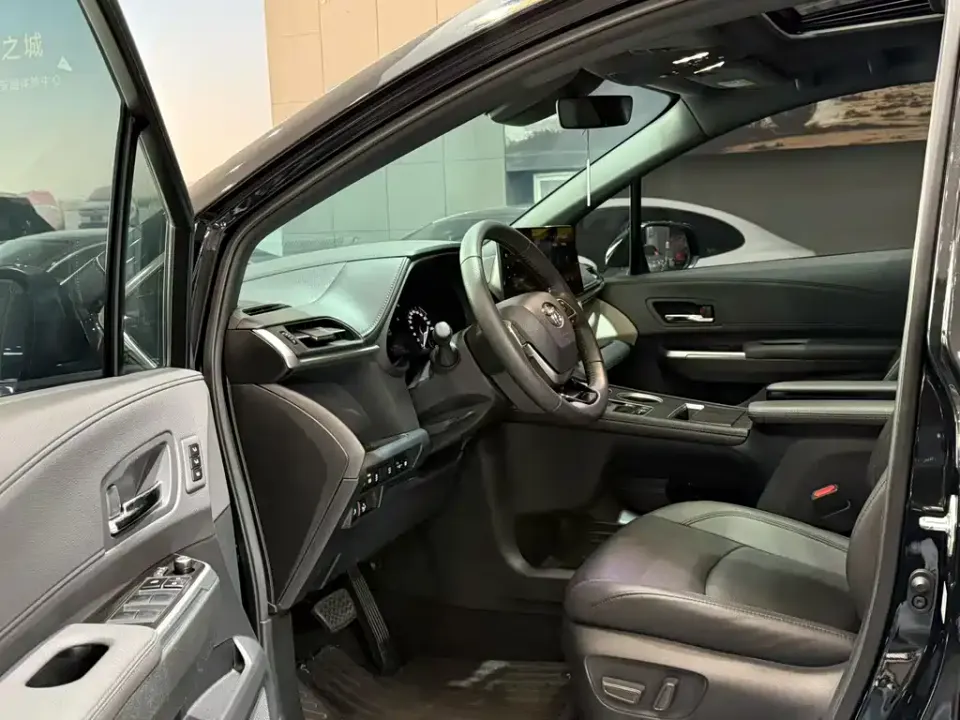 Toyota Granvia