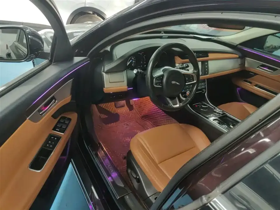 Jaguar XFL
