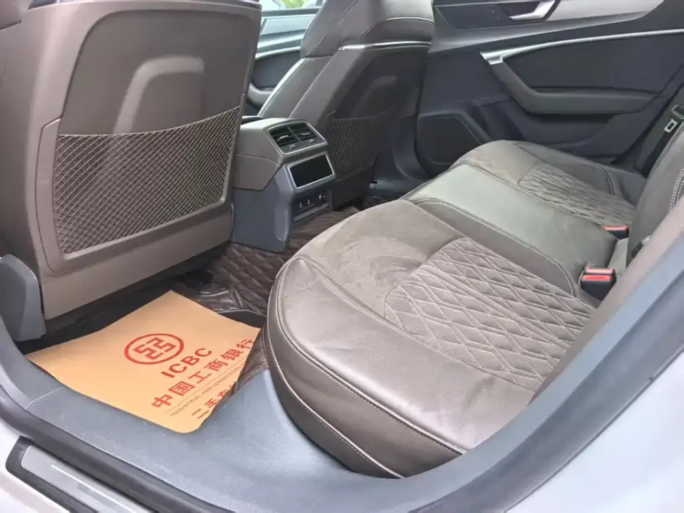 Audi A7L