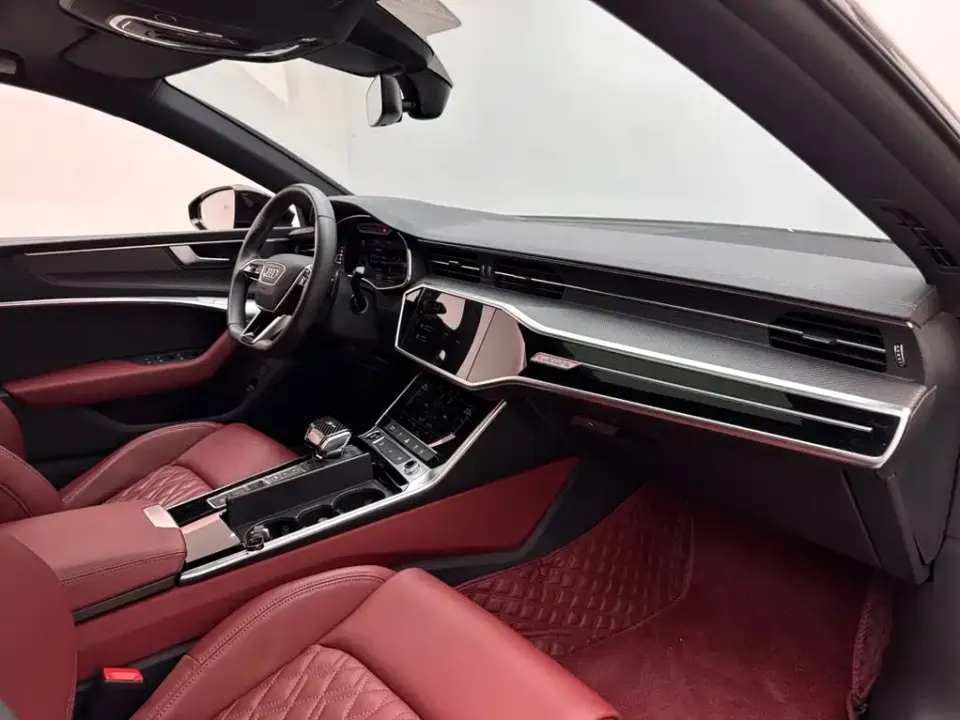 Audi A7L