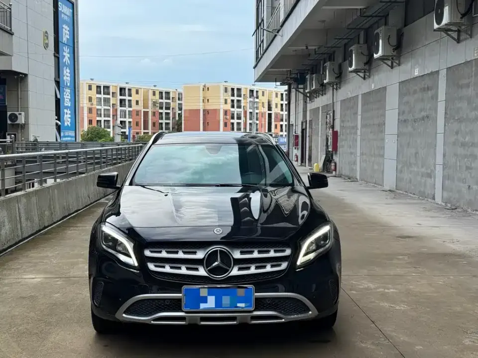 Mercedes-Benz GLA