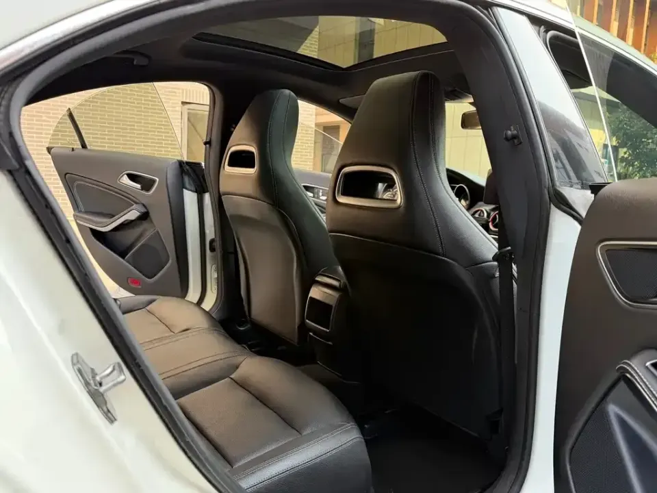 Mercedes-Benz CLA (Import)