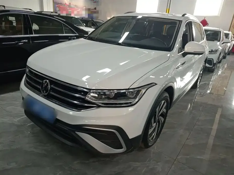 Volkswagen Tiguan L