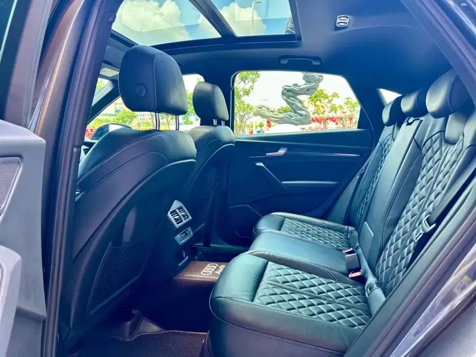 Audi Q5L Sportback