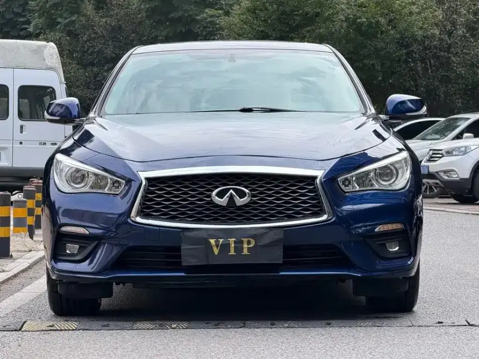 Infiniti Q50L