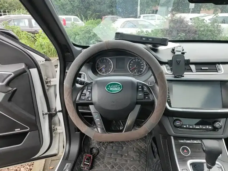 Landwind Landwind X7