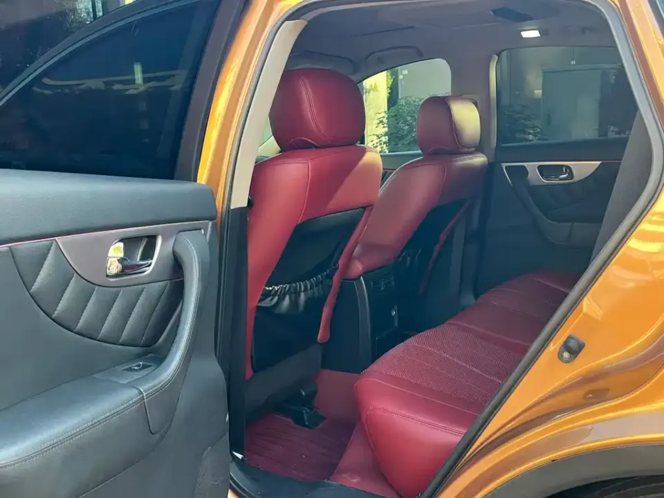 Infiniti FX