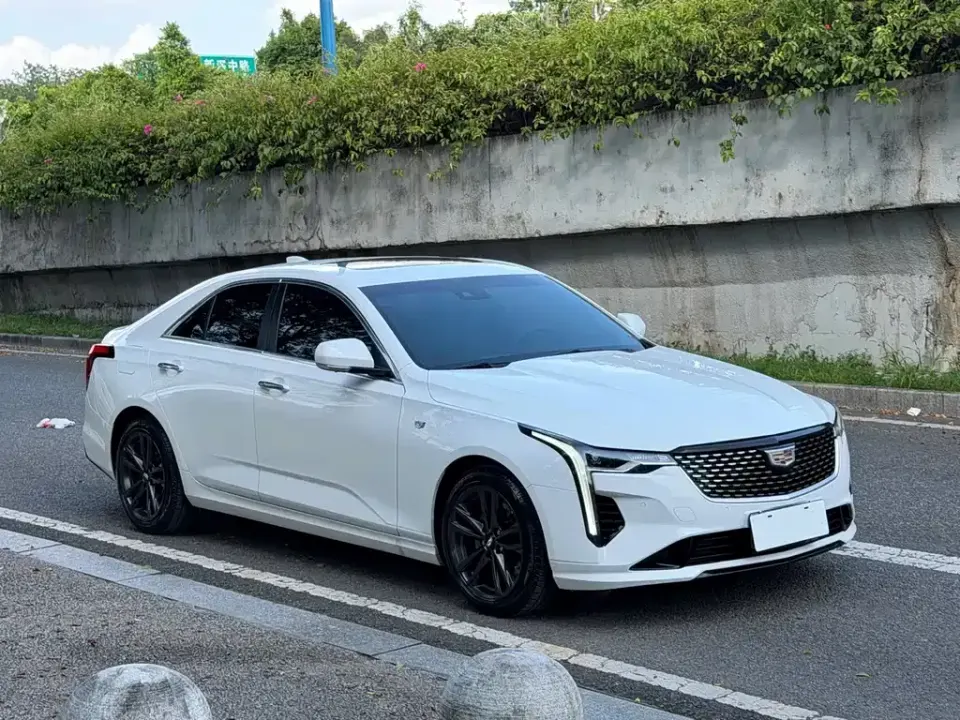 Cadillac CT4