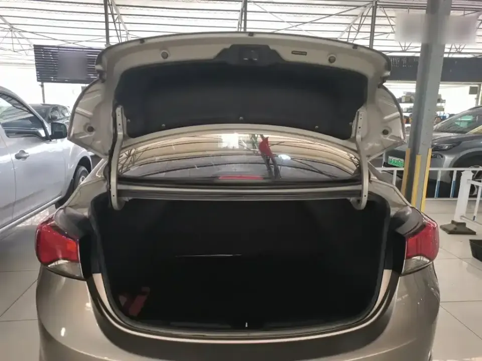 Hyundai Elantra Langdong