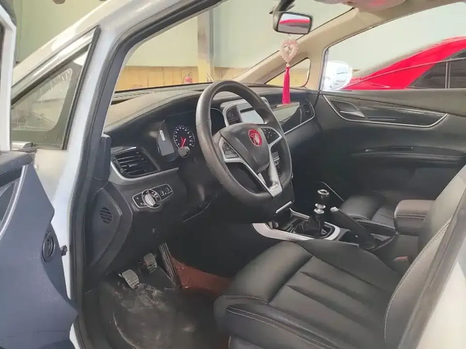 BYD MAX