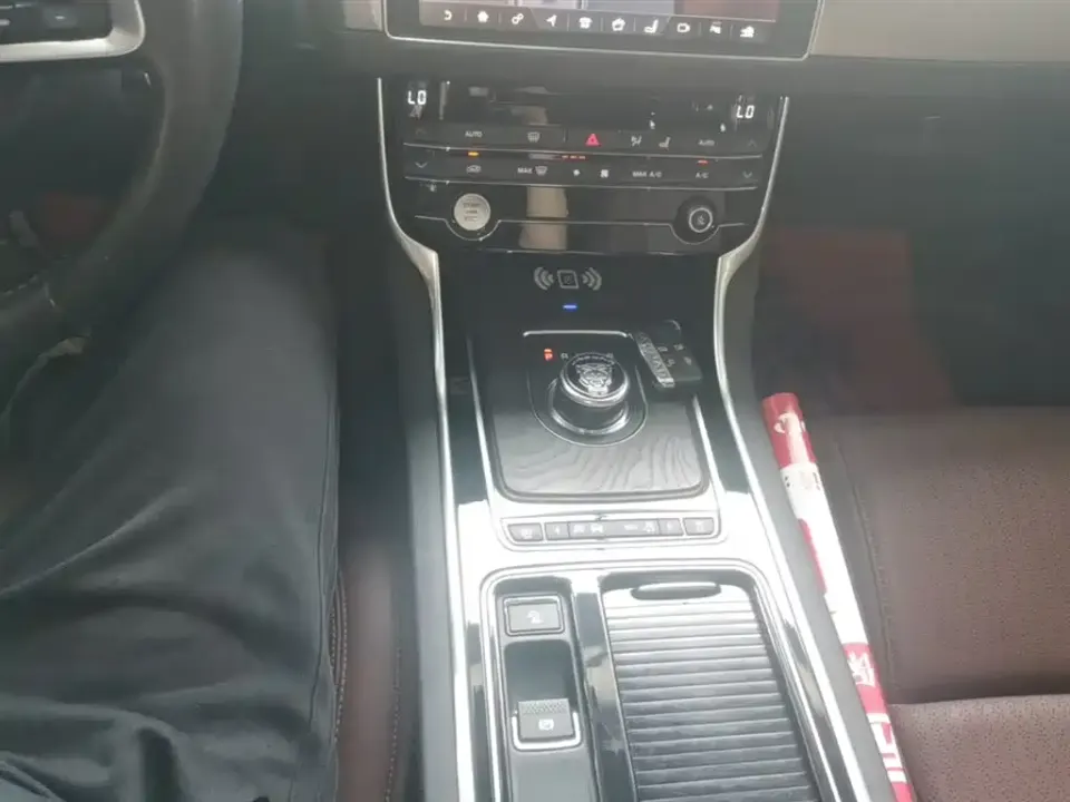 Jaguar XFL
