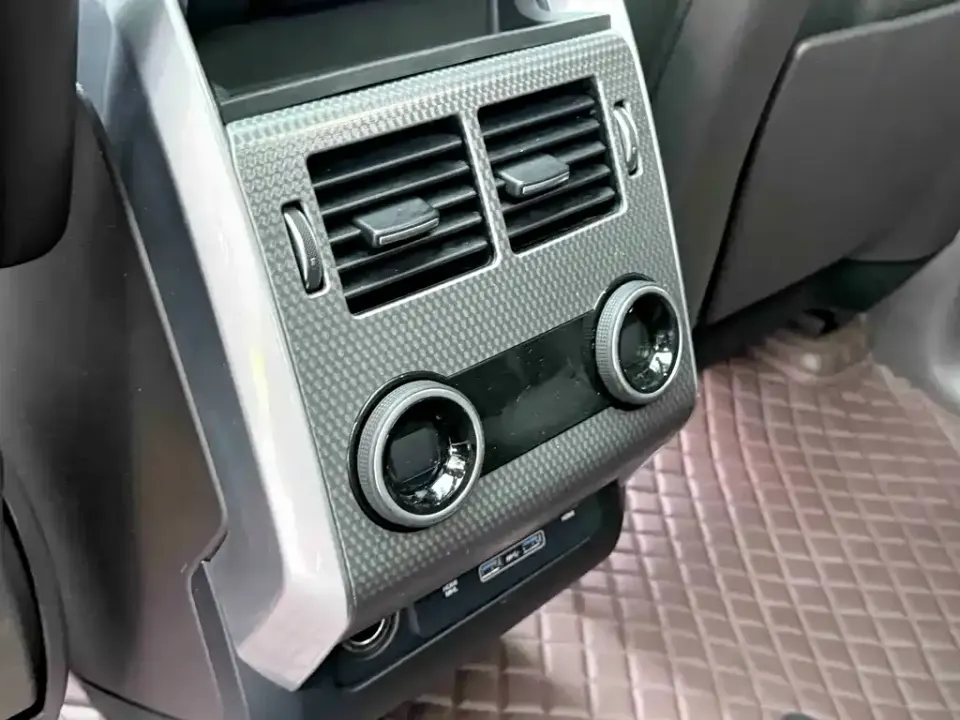 Land Rover Sport