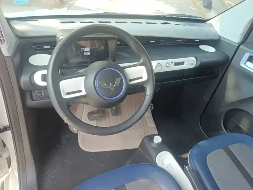 Wuling MINIEV
