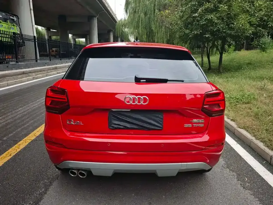 Audi Q2L