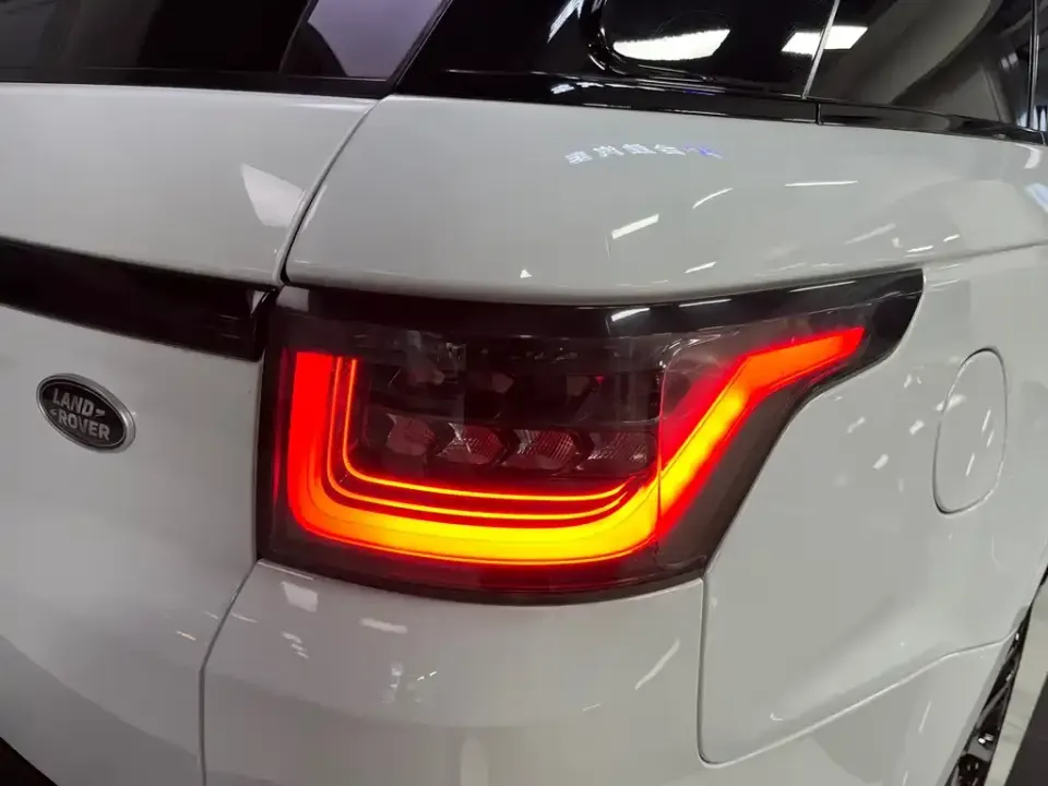 Land Rover Sport