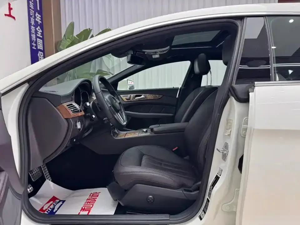 Mercedes-Benz CLS