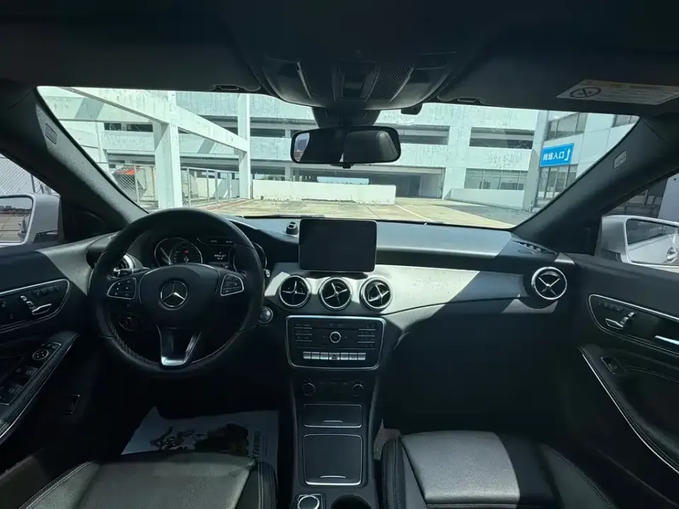 Mercedes-Benz CLA (Import)