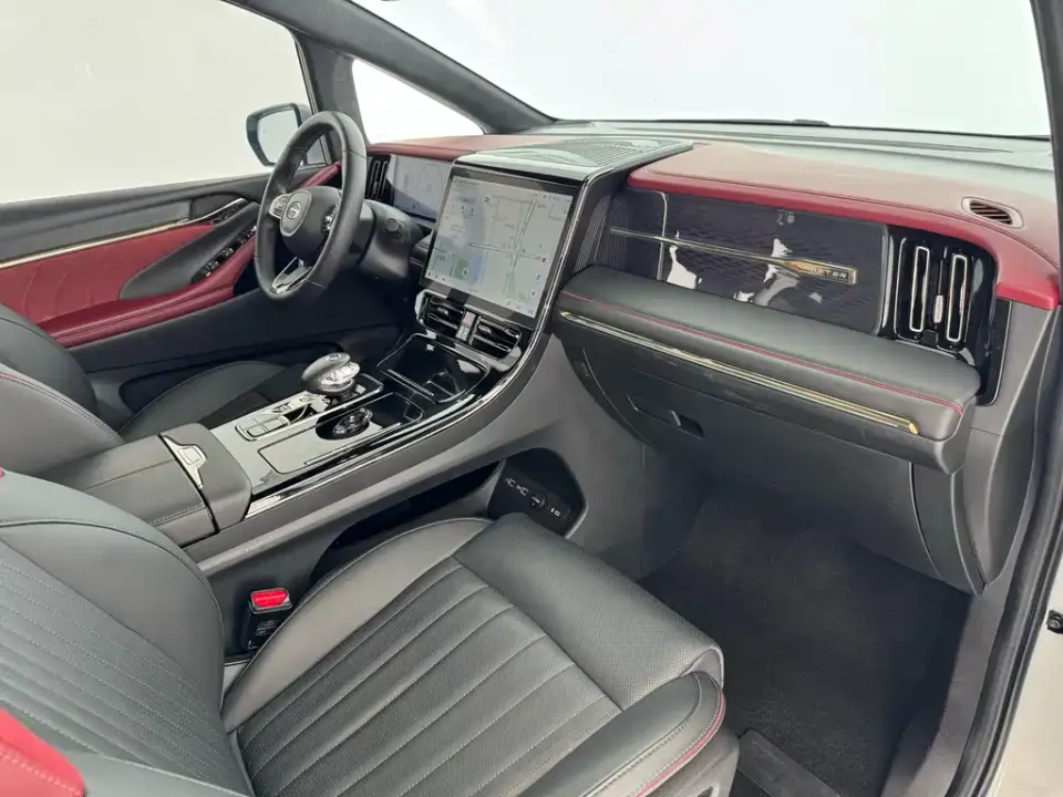 GAC Trumpchi M8