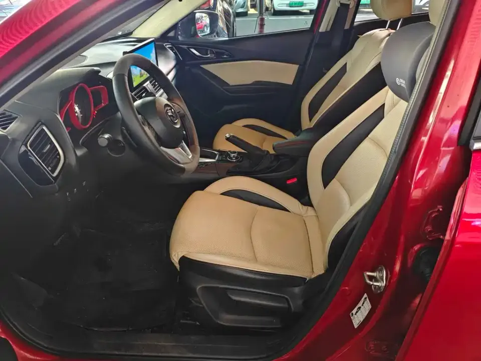 Mazda 3 Axela