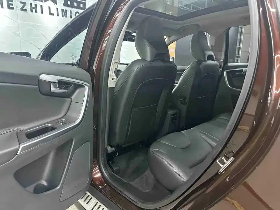 Volvo XC60 (Import)