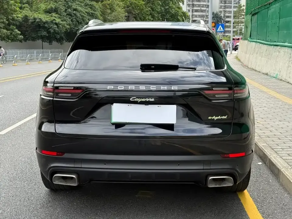 Porsche Cayenne Hybrid