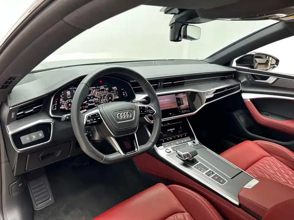 Audi A7L