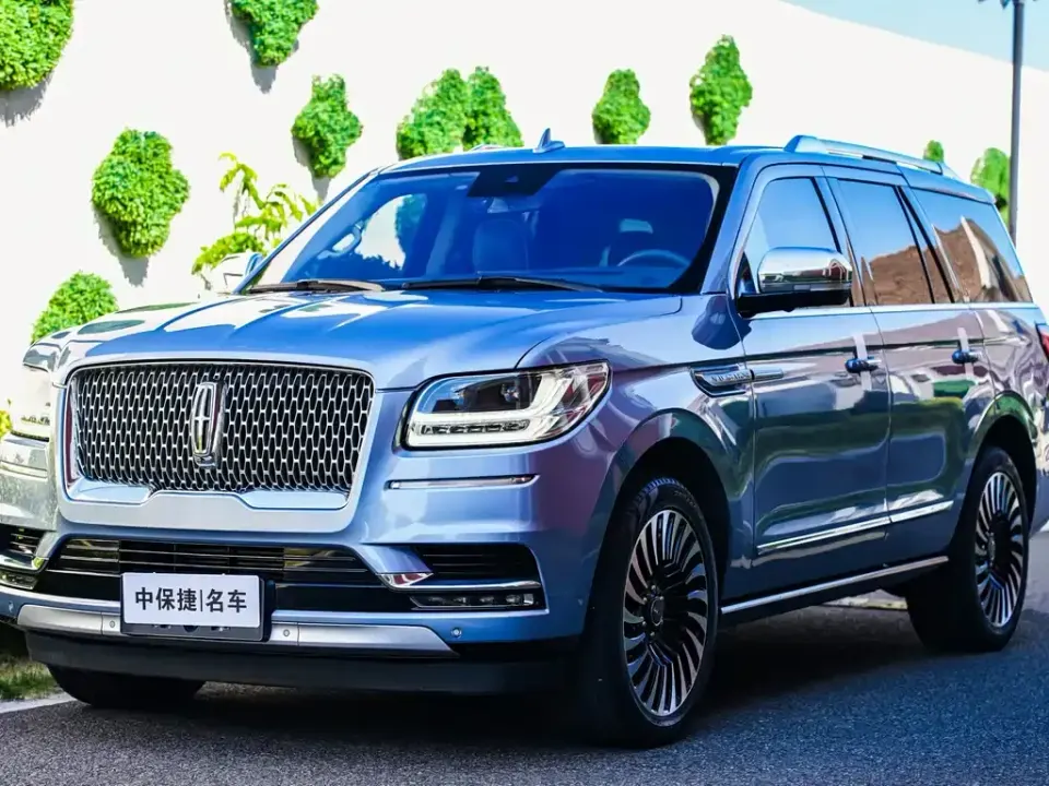 Lincoln Navigator