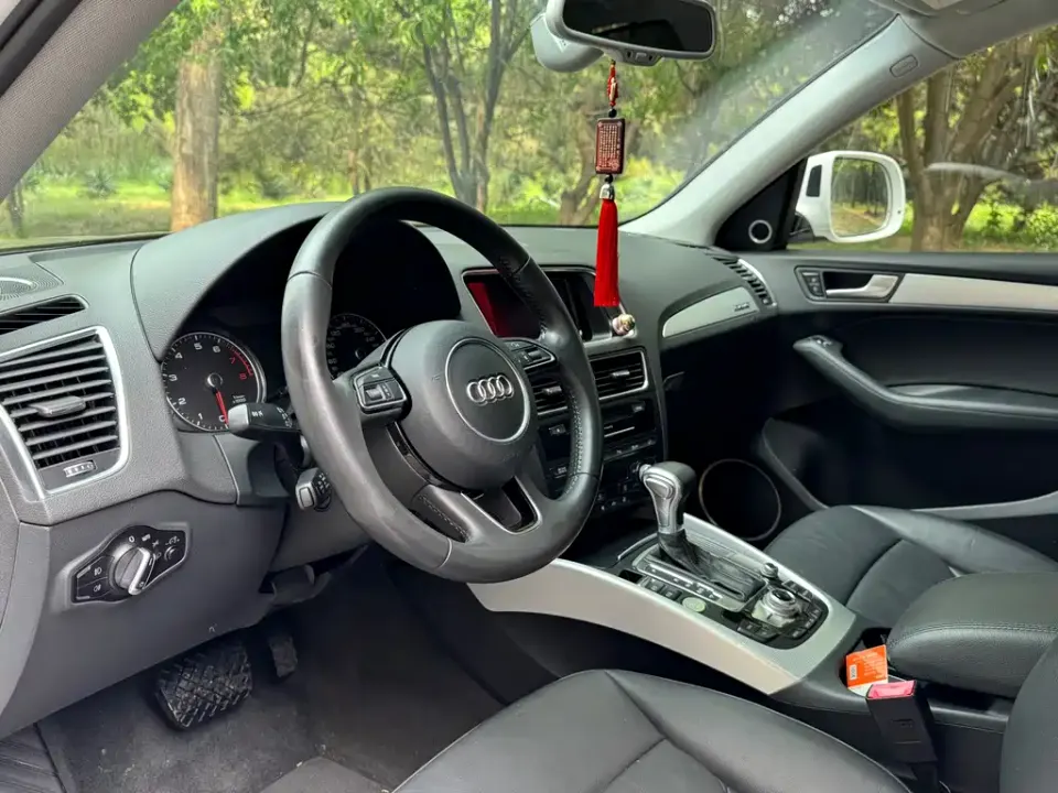 Audi Q5 (Import)