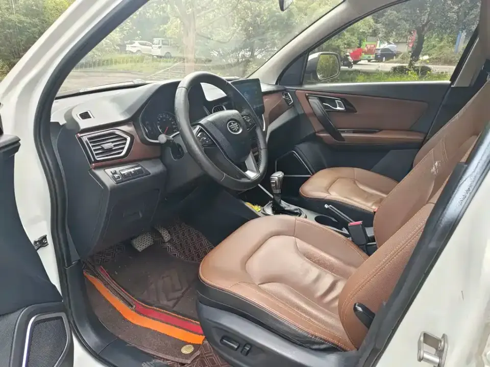 FAW Senya R7