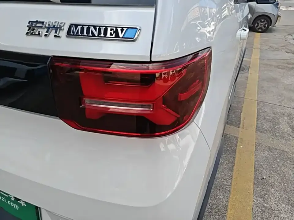 Wuling MINIEV