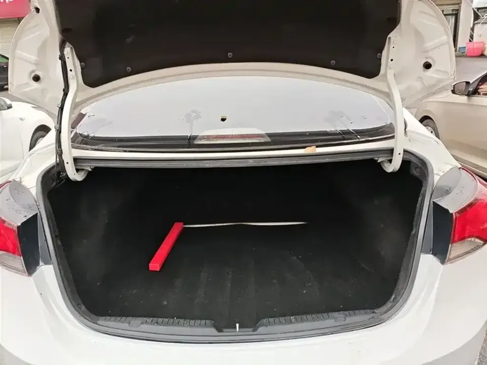 Hyundai Elantra Langdong