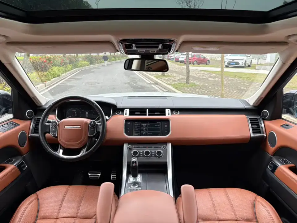 Land Rover Sport