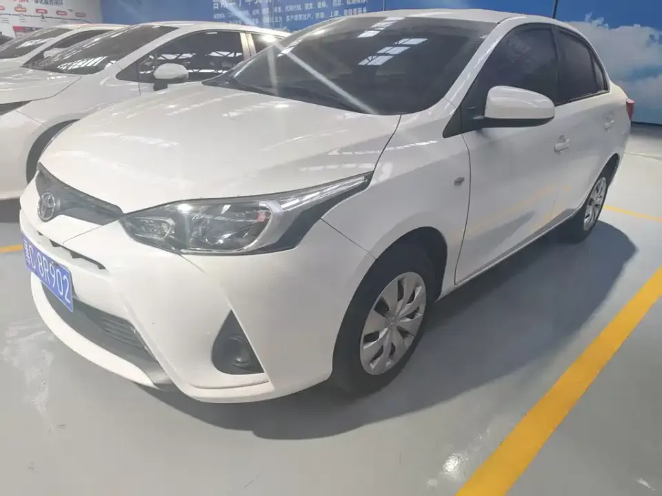 Toyota Yaris L