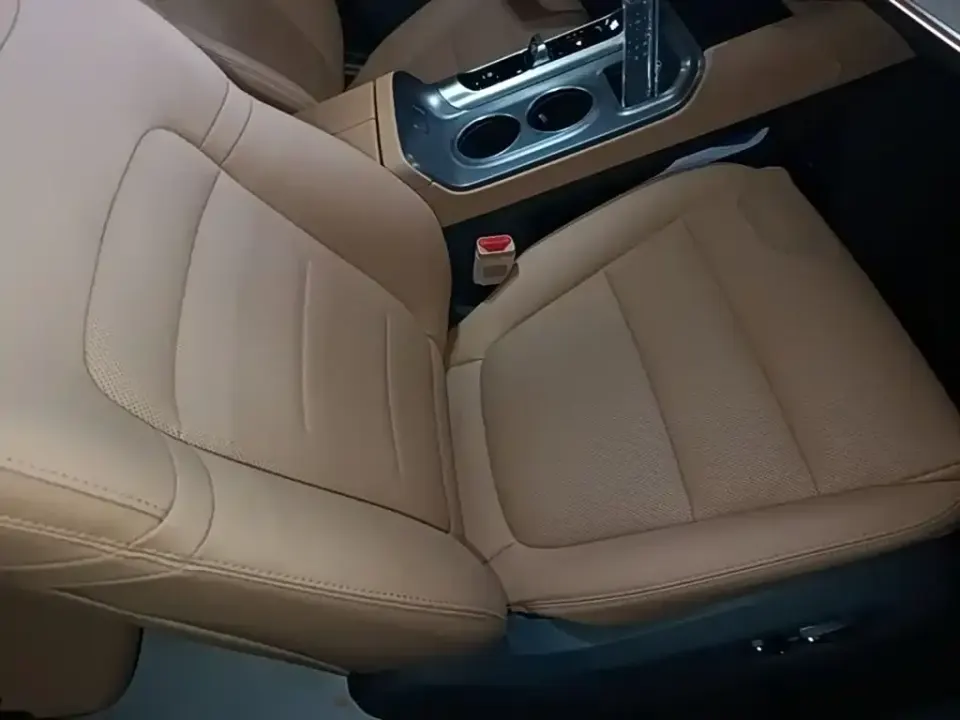 GAC Trumpchi E8 PHEV