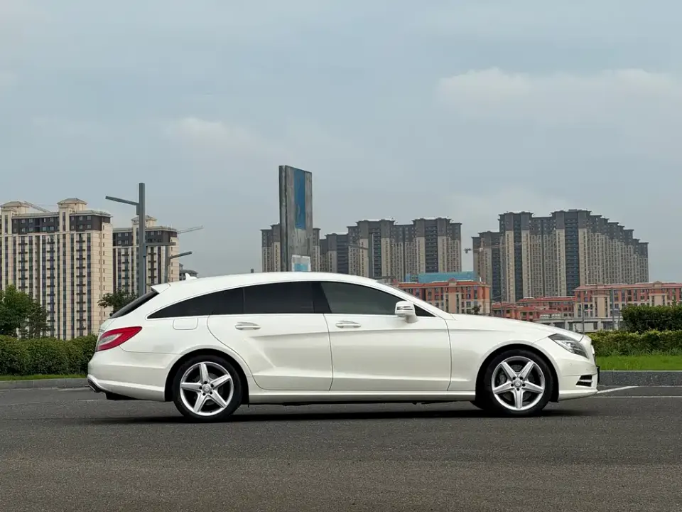 Mercedes-Benz CLS